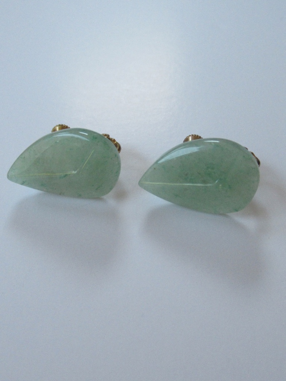 VINTAGE AVENTURINE CLIP ON SCREW BACK EARRINGS